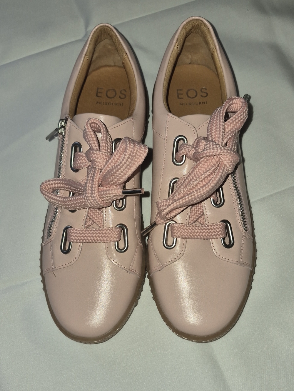 EOS Melbourne Jovi Sneakers Shoes Pink Size 40 9.5 10